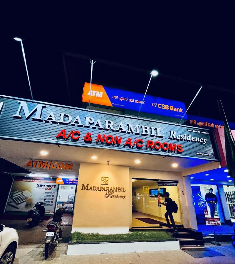 Madaparambil Residency Alwaye Exteriér fotografie