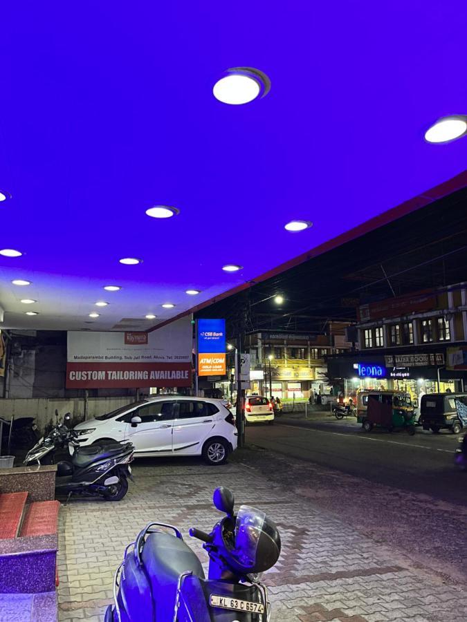 Madaparambil Residency Alwaye Exteriér fotografie